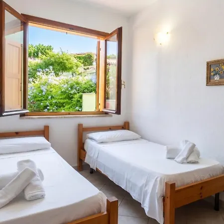 Giorgia With Garden - 50m From The